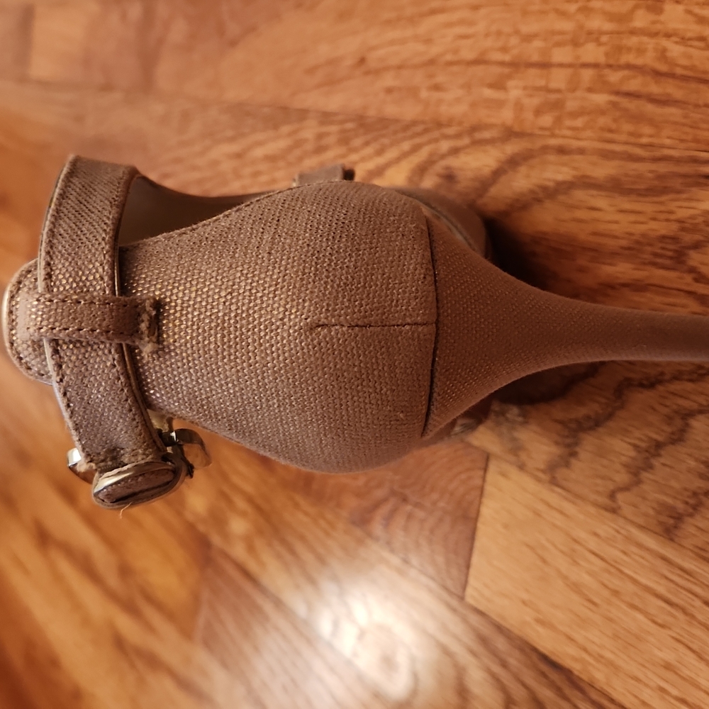 Shoes - Picture 3 of 3